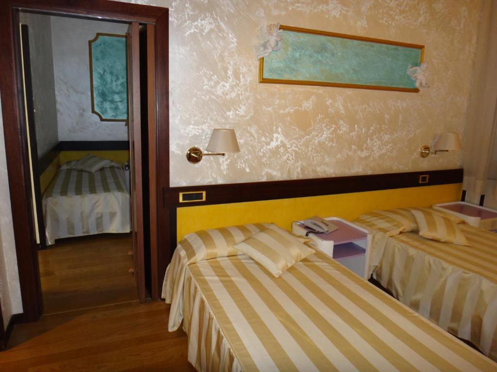 Benny Hotel Catanzaro Habitación foto